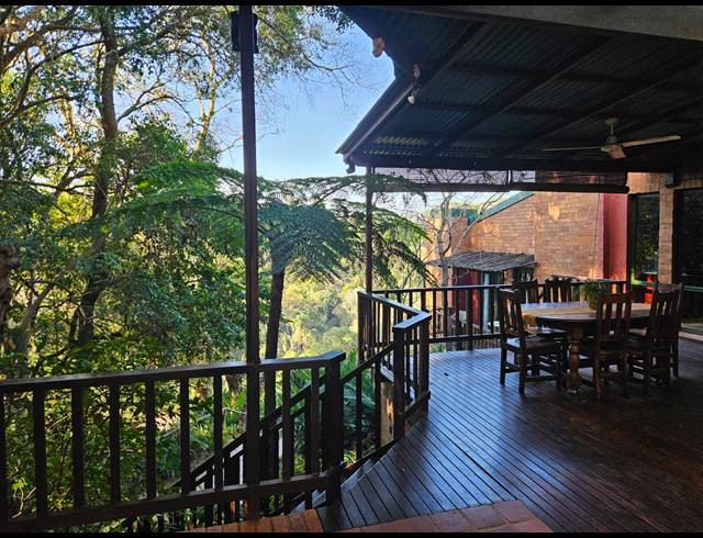 5 BEDROOM BED & BREAKFAST FOR SALE IN WESTVILLE